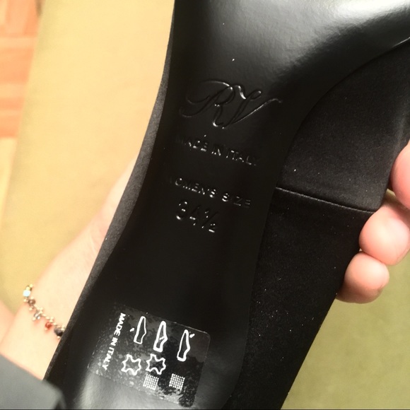 Roger Vivier - Trompette Kitten Heels (34.5 size) - Picture 8 of 8